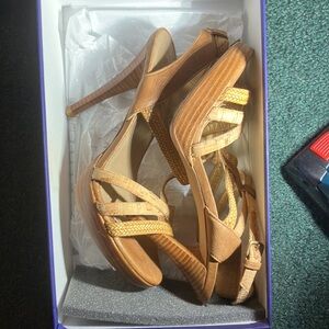 Stuart Weitzman bander lead Mali snake heels (7.5)